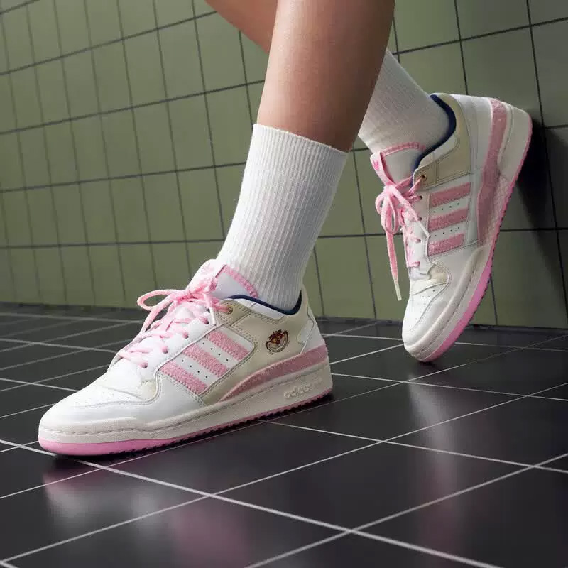 Tênis femininos da colaboração - Outdoor Lighting Hong Kong avaliação e preço